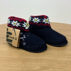 Kamik Woolen Slippers (toddler size 9)